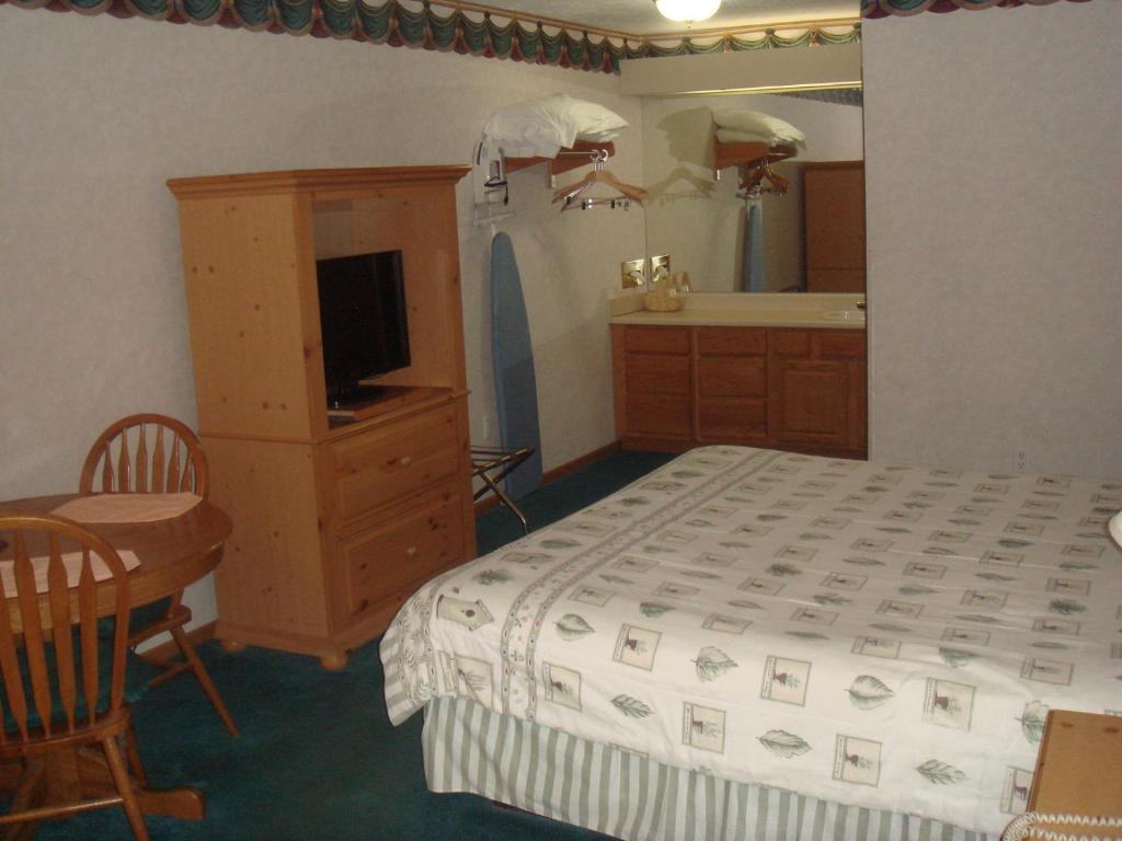 Townhouse Inn & Suites Омаха Номер фото